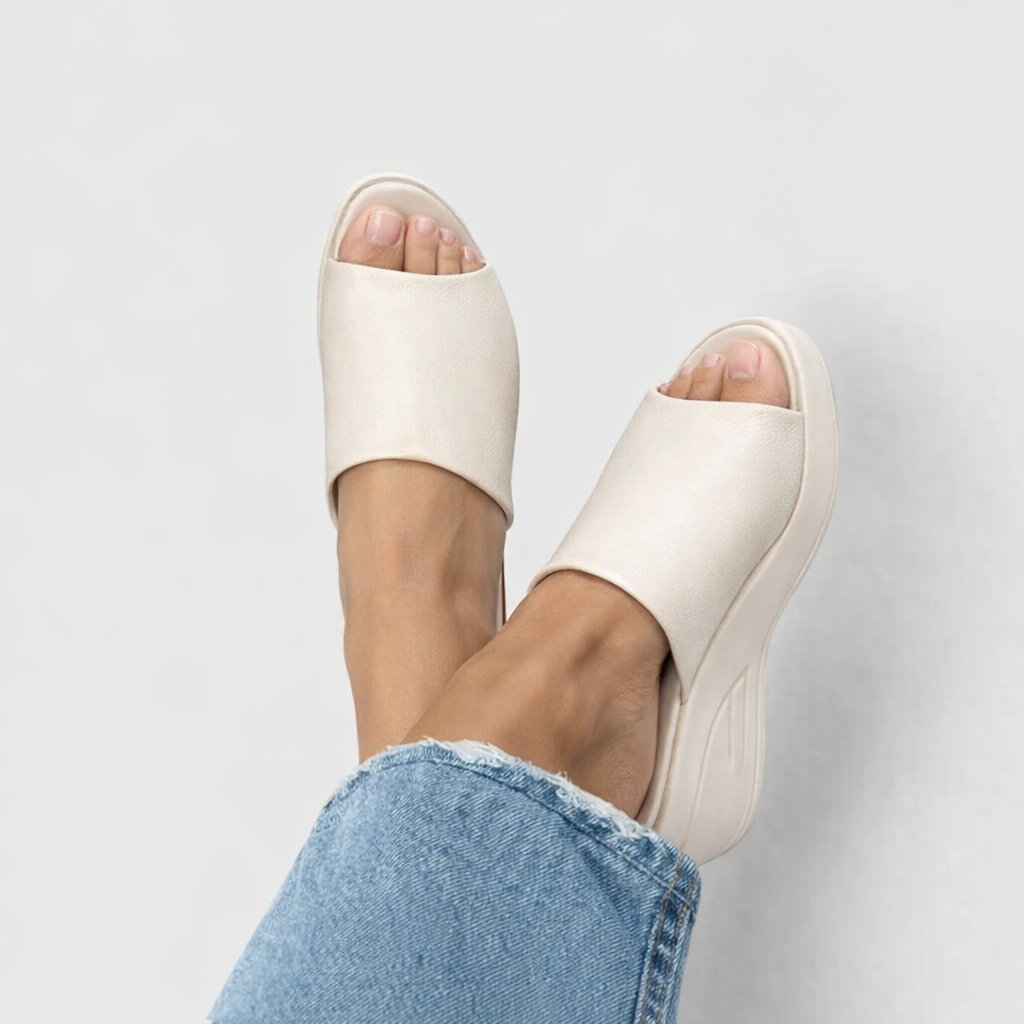 Sandales orthopédiques à enfiler à talon