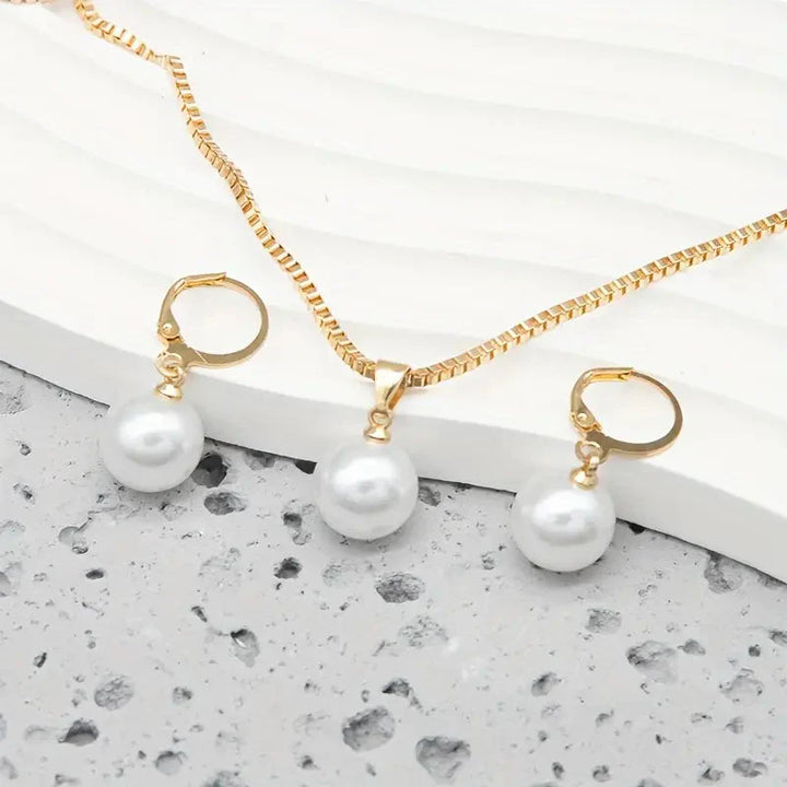 Collier de Perles Ã‰lÃ©gant et Gracieux
